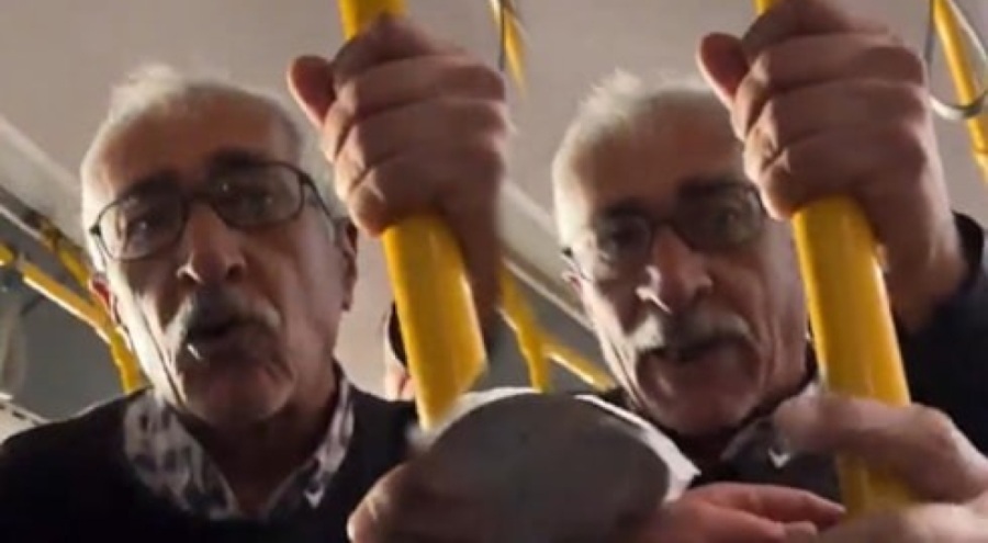 Otobüste yer vermeyen genç kıza tokat attı!