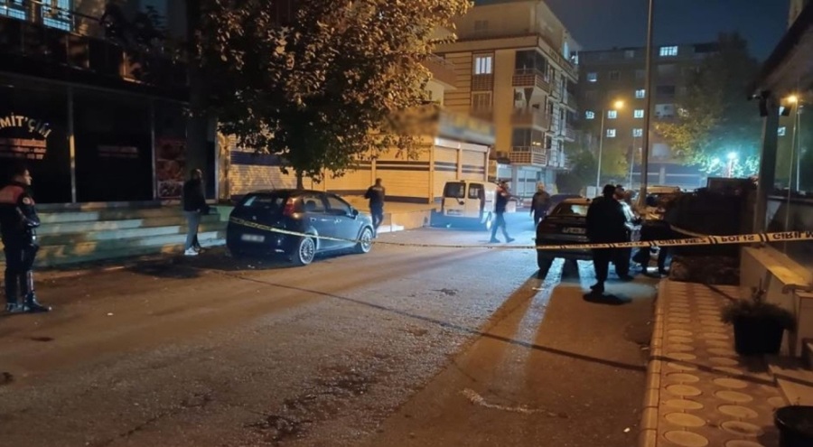 İki grup arasında çıkan silahlı kavgada kan aktı