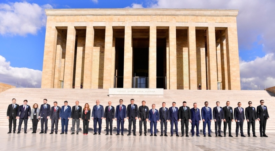 ASELSAN'dan Anıtkabir'e ziyaret