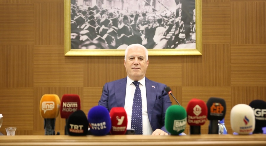 Büyükşehir Belediye Başkanı Bozbey: "Cami üzerinden siyaset yapana lanet olsun"