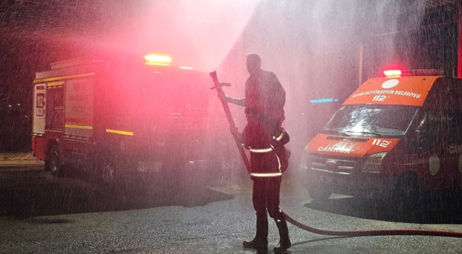 21 yıllık itfaiye eri emekliliğe böyle uğurlandı