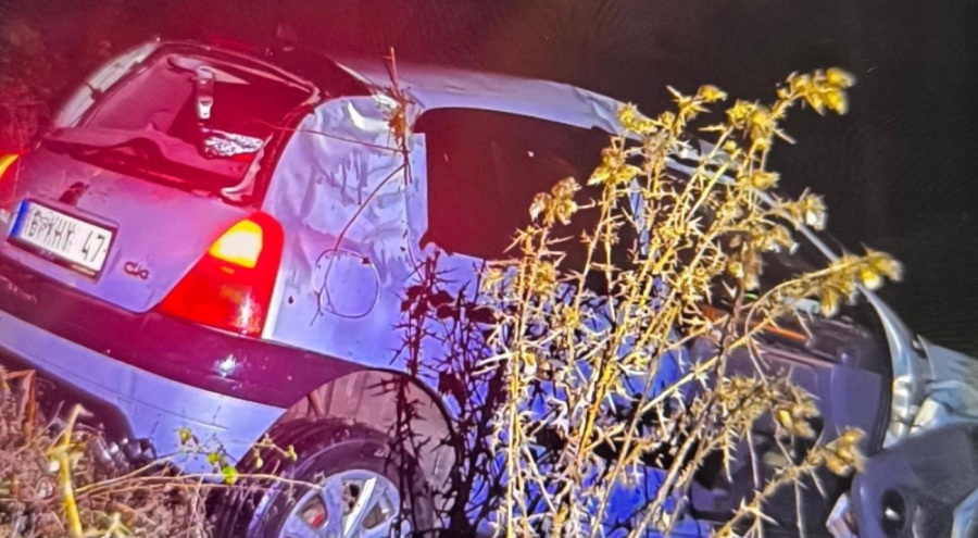 Bursa'da otomobil devrildi!
