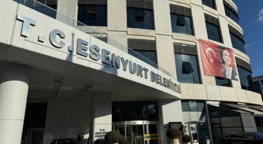 CHP Meclis Üyeleri 16 gün sonra Esenyurt Belediyesinde