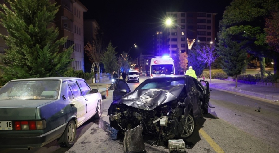 Alkollü sürücü ortalığı savaş alanına çevirdi