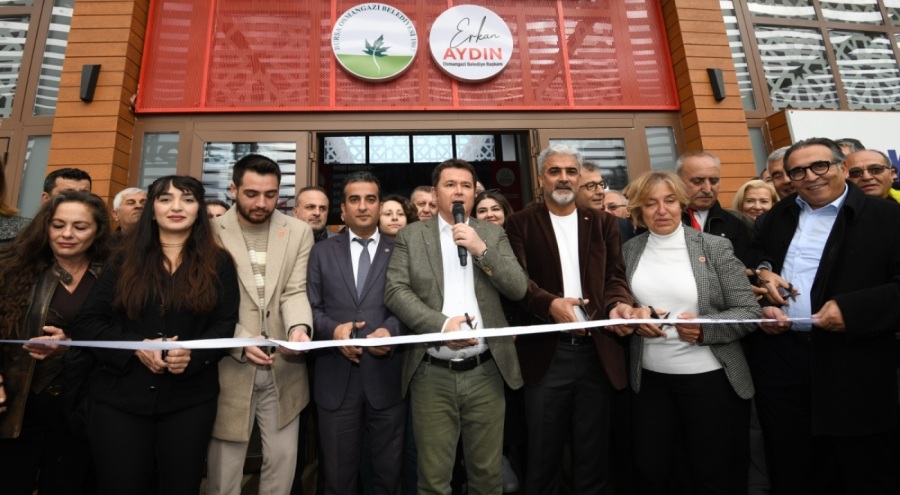 Bursa'da İsmail Hakkı Tonguç Bağış ve Şiir Kütüphanesi ile Genç Kafe açıldı