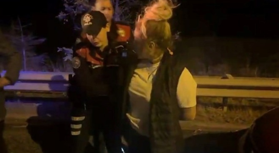 Kadın fenomenler arasında silahlı çatışma! Yaralandığı anı canlı yayında paylaştı