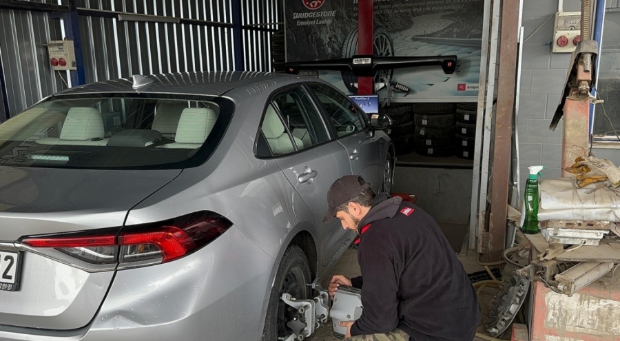 Bursa'da lastikçilerde kış yoğunluğu başladı