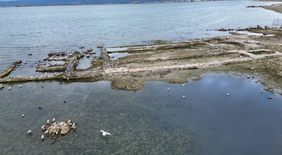 İznik'te 2 bin yıllık bazilika tamamen gün yüzüne çıktı