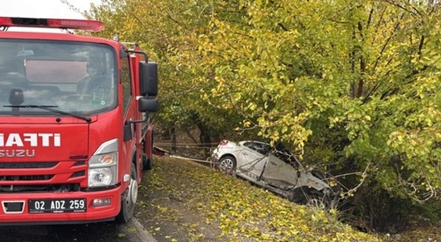 Otomobiller çarpıştı! Çok sayıda ölü