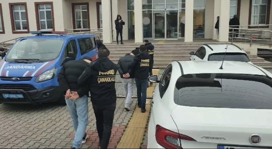 Uyuşturucu ile yakalanan 3 zanlı tutuklandı