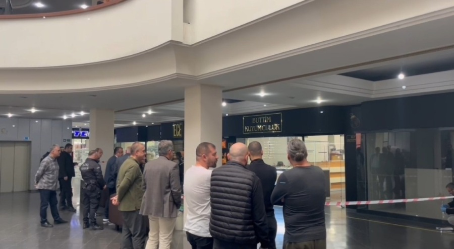 Bursa'da kuyumcuda silahlı saldırı!