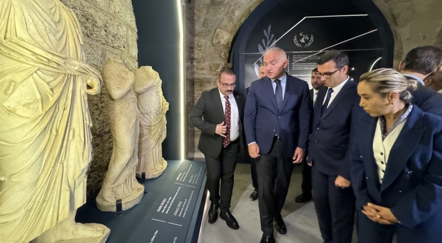 Kültür ve Turizm Bakanı Ersoy: Side, yakın tarihte 12 aylık turizme tamamen kazandırılacak