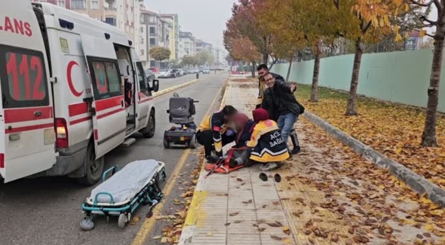 Elektrikli motosikletten düşen yaşlı kadın yaralandı