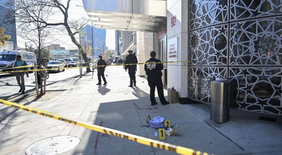 New York'ta bıçaklı saldırıda 2 kişi öldü 1 kişi yaralandı