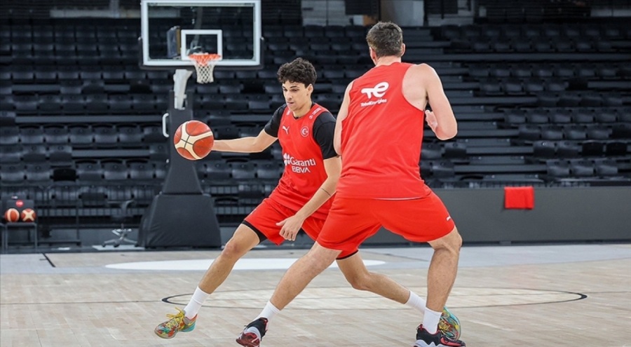 A Milli Basketbol Takımı, Macaristan maçına hazırlanıyor