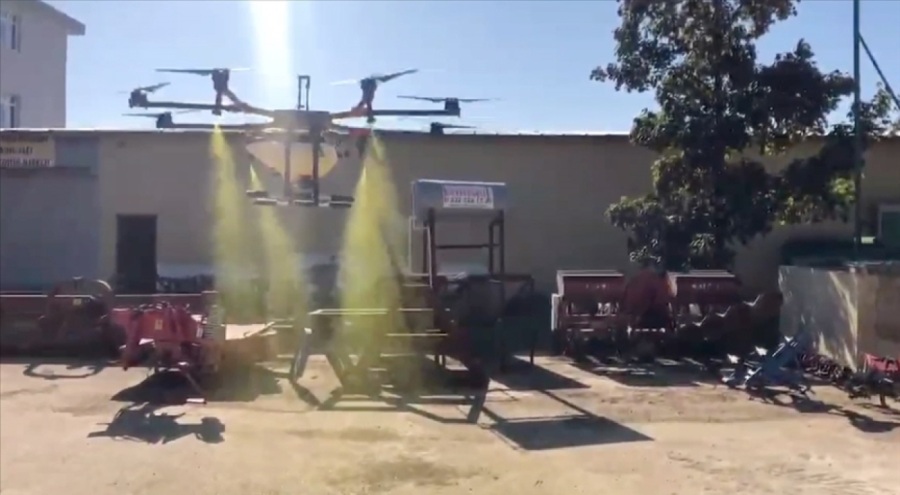 İHA zirai ilaçlamada su tasarrufu sağlıyor