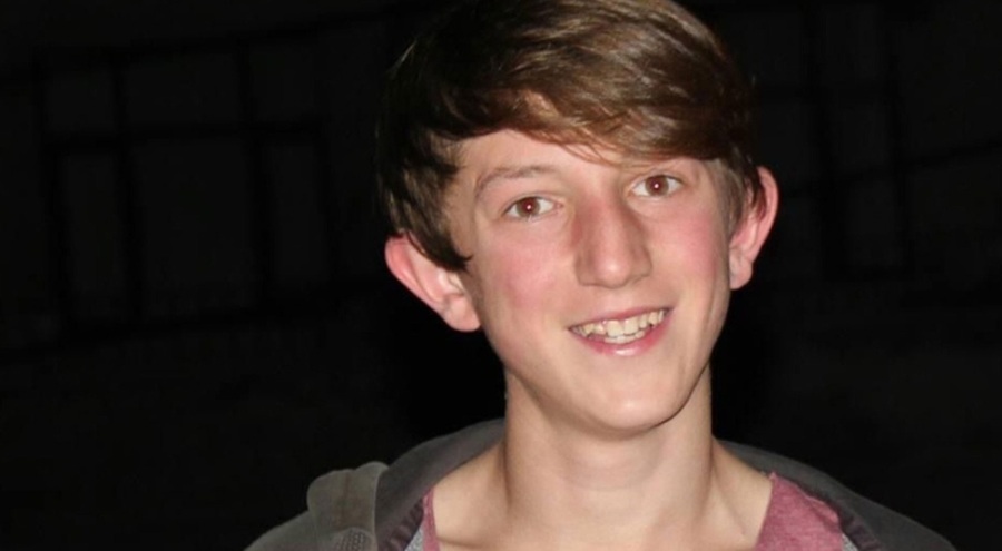 ATM'de işlem yaparken boynundan vuruldu! 22 yaşındaki genç öldü