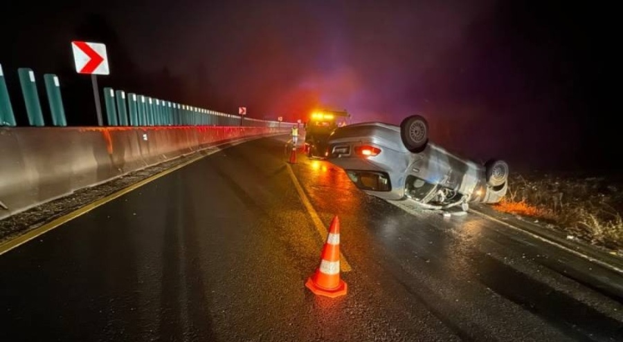 Bolu Dağı'nda otomobil devrildi! Yaralılar var