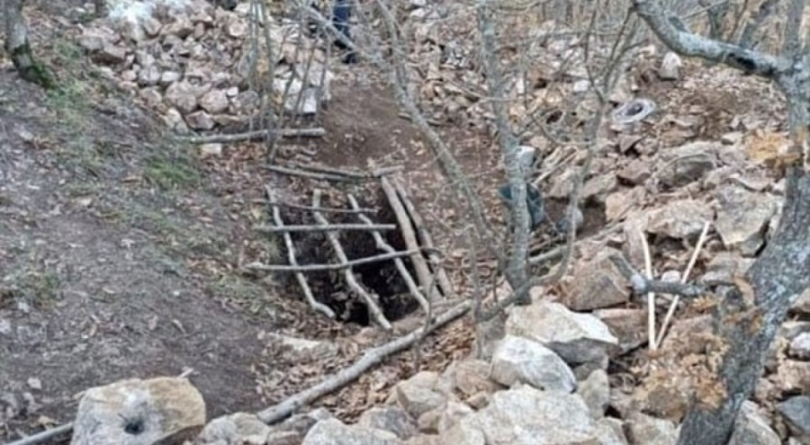 Kaçak kazı yapanlar 15 metrelik kuyuda suçüstü yakalandılar