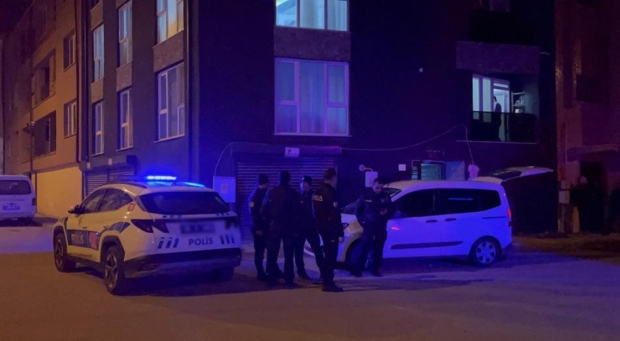 Komşuların 'apartman temizliği' kavgasında 13 yaşındaki çocuk bıçaklandı!