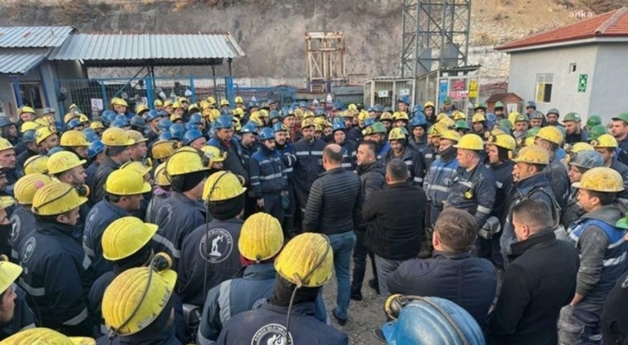 500 madenci, özelleştirmeye karşı kendilerini yer altına kapattı