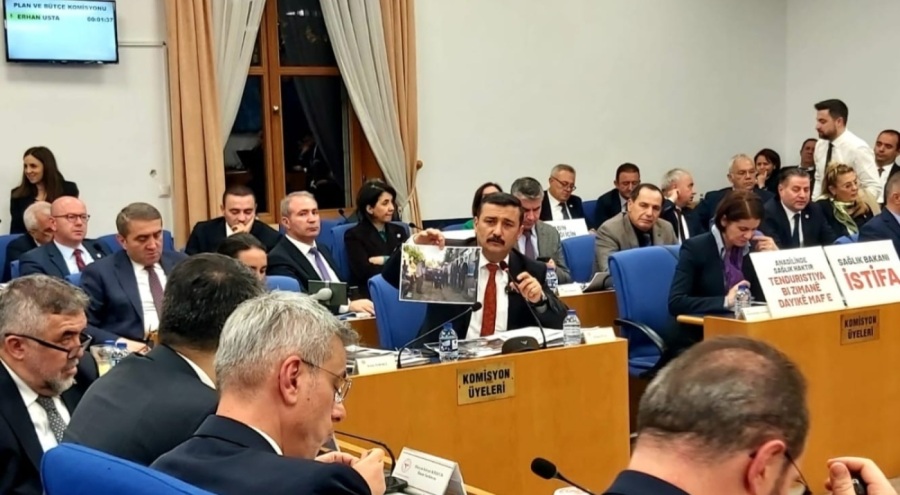 Bursa Milletvekili Türkoğlu'ndan Sağlık Bakanı Memişoğlu'na tepki