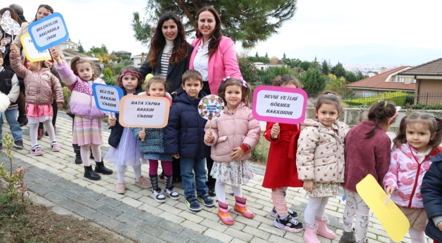 Bursa'da "Mudanya Çocuk Hakları Manifestosu"