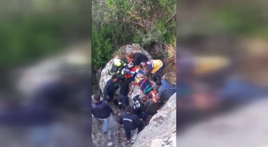 İterek çalıştırmayı denediği otomobili ile uçuruma düştü!