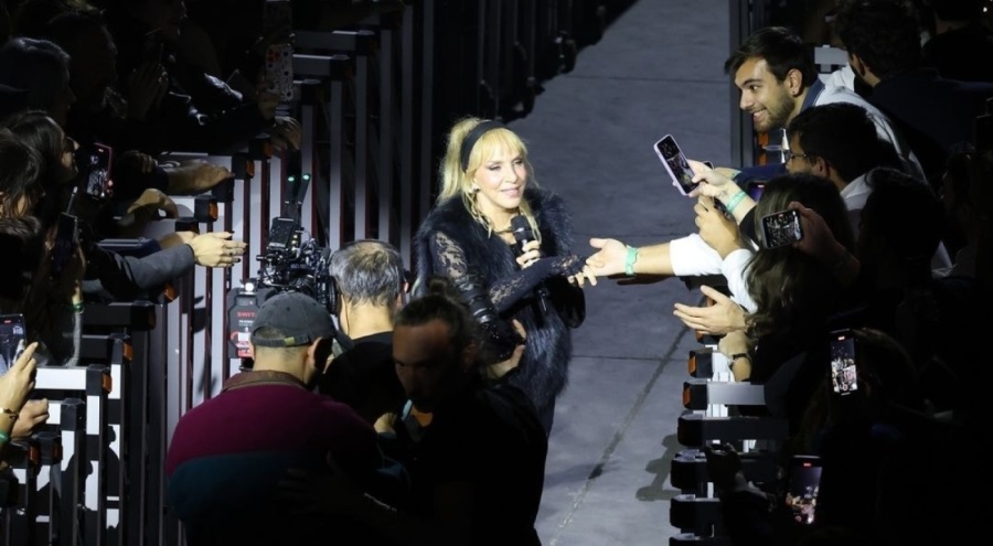 Sertab Erener gözyaşlarını tutamadı