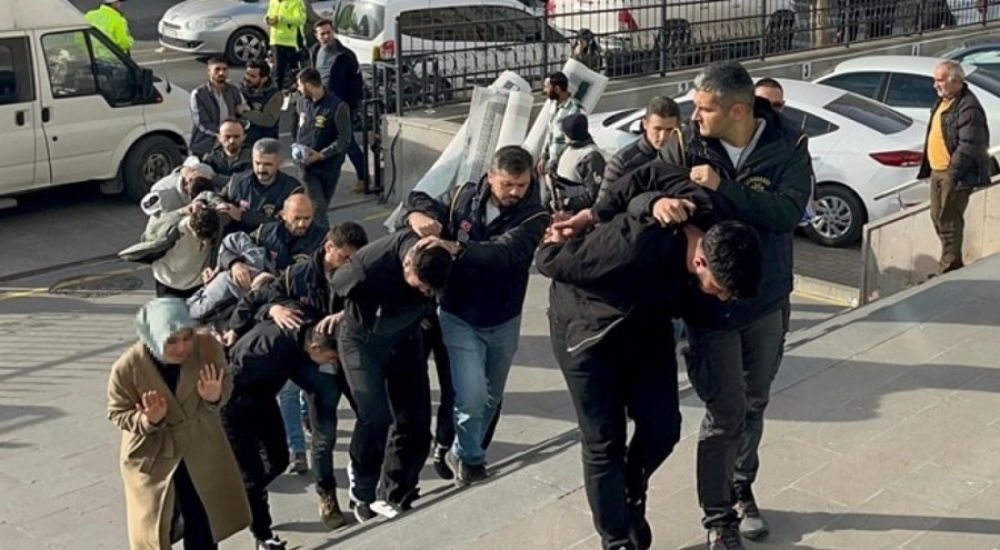 4 ilde telefon dolandırıcılarına operasyon: 8 gözaltı