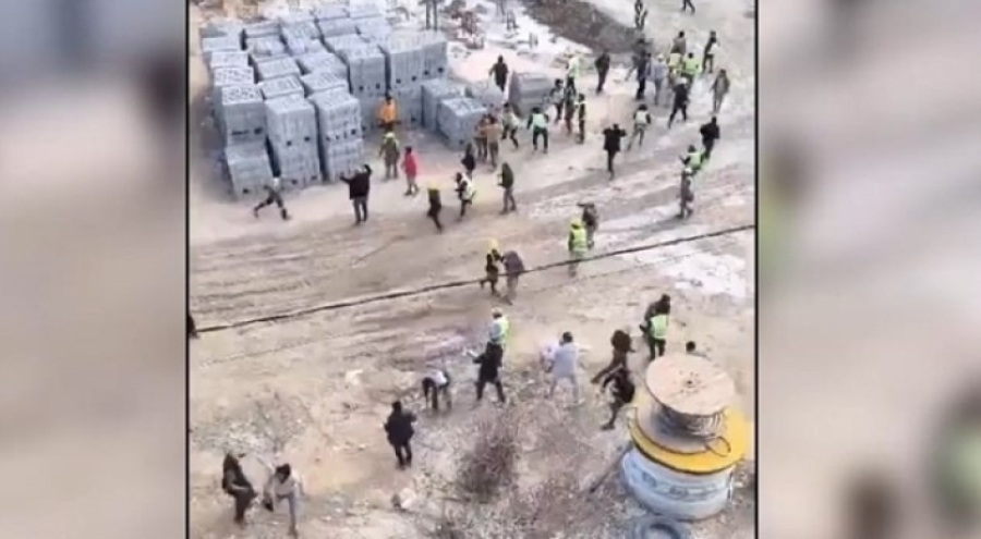 İnşaat işçileri birbirine girdi!