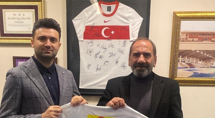 Bursaspor Başkanı Enes Çelik, TFF'yi ziyaret etti