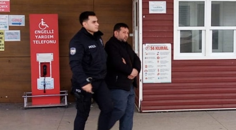 Bursa'da eşini başına çekiçle vurup ağır yaralayan koca tutuklandı