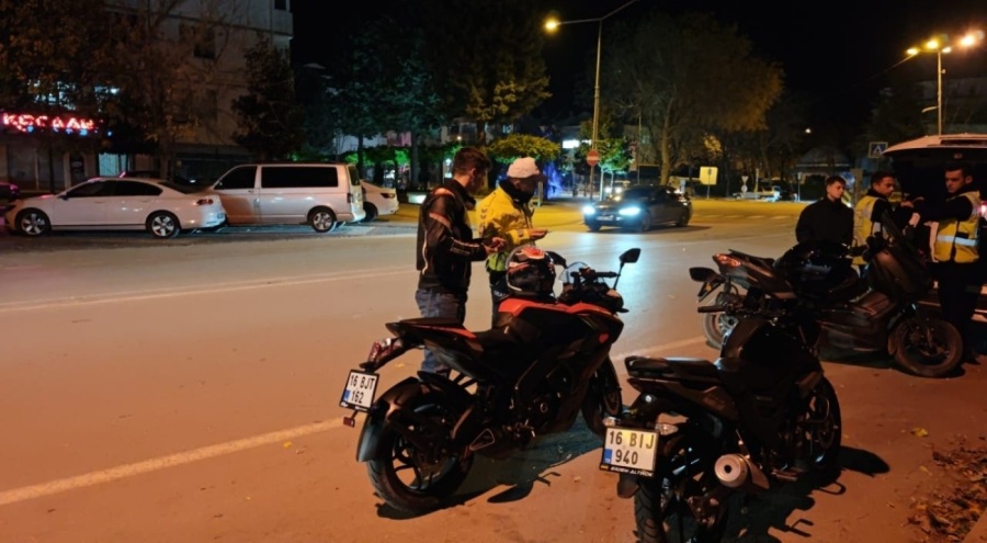 İnegöl'de motosiklet denetimleri devam ediyor