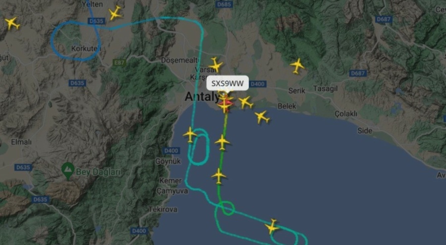 Fırtına sebebiyle havada tur atan uçaklar havalimanına inemedi