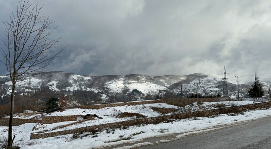 Yalova beyaza büründü