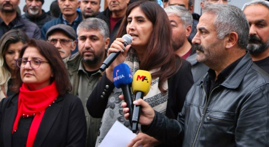 Tunceli Belediyesi Eş Başkanı Birsen Orhan, adli kontrol ile serbest bırakıldı