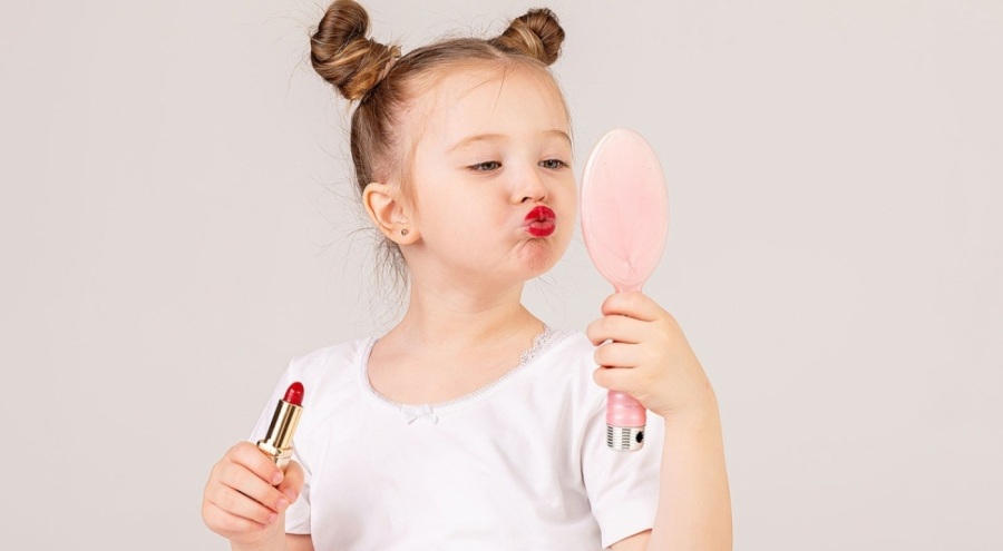 Çocuklarda kozmetik kullanımı 10 yaşa kadar düştü!