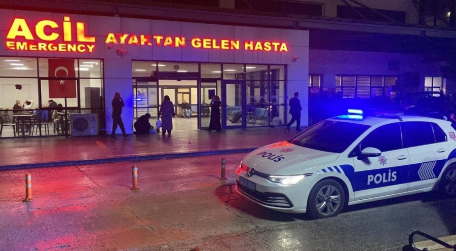 Annesi ölünce yoğun bakımda görevli iki doktoru darbeden şahıs tutuklandı