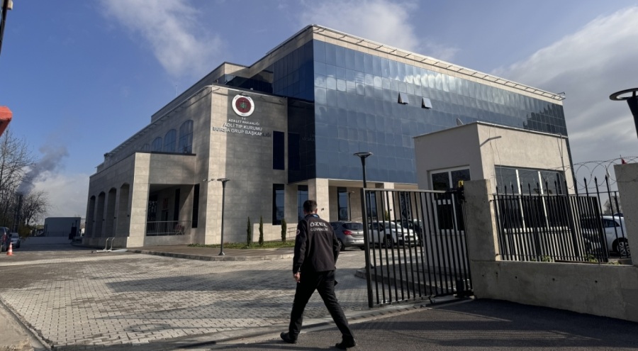 Toprak kaymasında göçük altında hayatını kaybedenlerin cenazeleri Bursa'ya getirildi