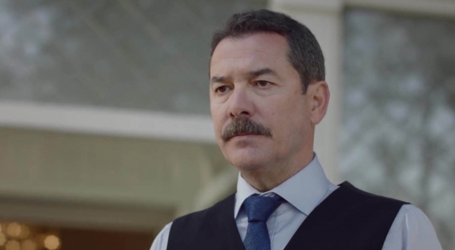 Usta oyuncu Fikret Kuşkan "5. Esenler Film Festivali"nin jüri koltuğunda