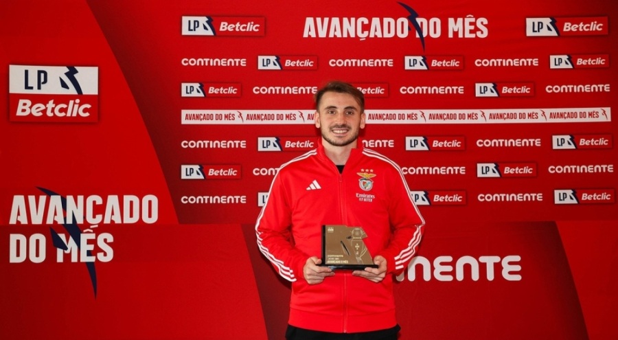 Kerem Aktürkoğlu'ndan büyük başarı! 2 ödül birden kazandı