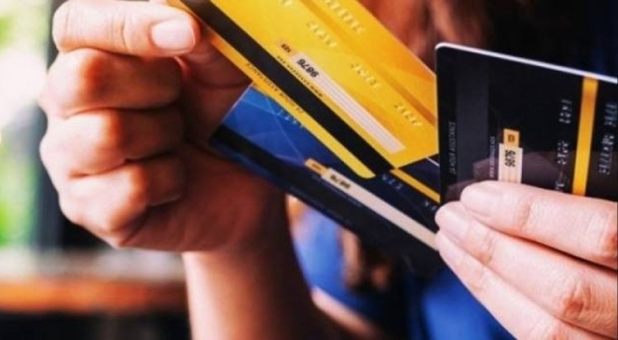 Vatandaş dar boğazda! Batık kredi kartları yüzde 216 arttı