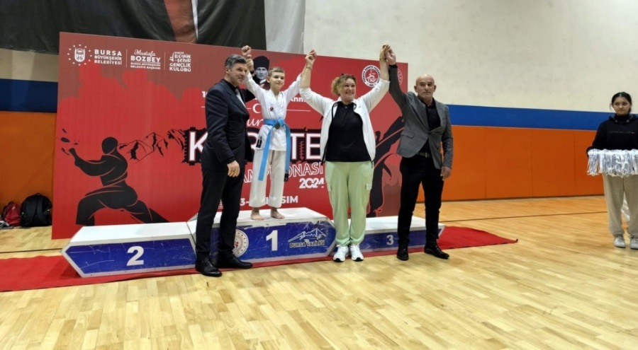Mudanyalı karatecilerin başarıları sevindirdi