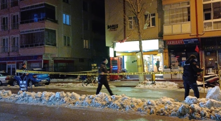 Silahlı saldırıda yaralanan kişi hastaneye kaldırıldı