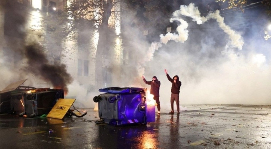 Gürcistan'da protesto: "Avrupa Birliği'ne dilenerek girmeyeceğiz"