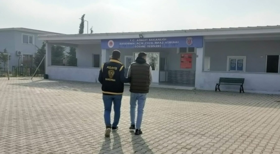 Bandırma'da eş zamanlı operasyon: 21 aranan zanlı yakalandı