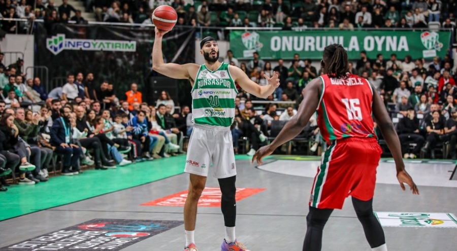 Bursaspor Karşıyaka'ya 76-70 mağlup oldu