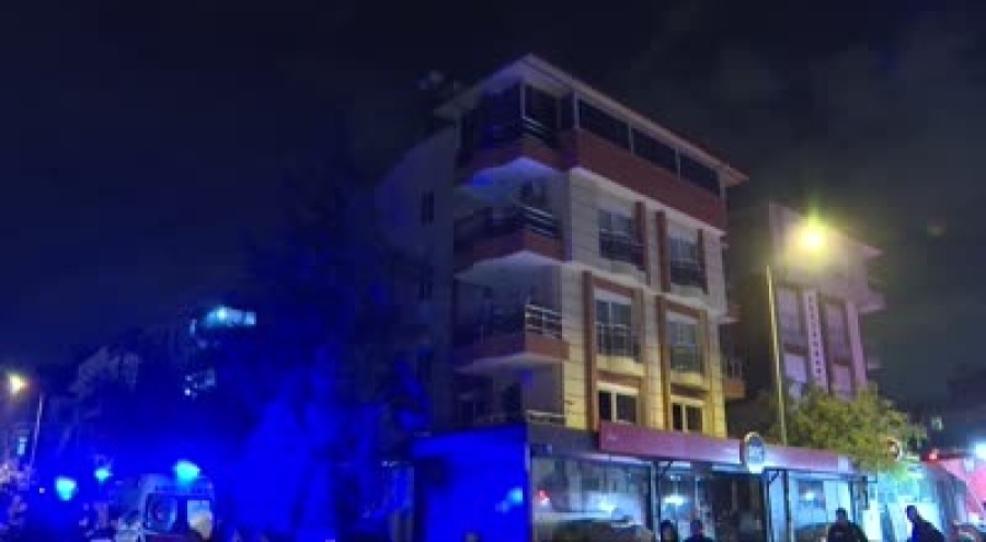 Yangın çıkan evde hasar oluştu