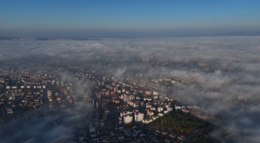 Bursa'da yoğun sis şehri yuttu